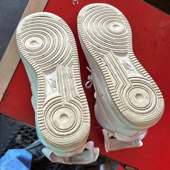 Men’s Nike airs AF1 - Picture 6 of 9